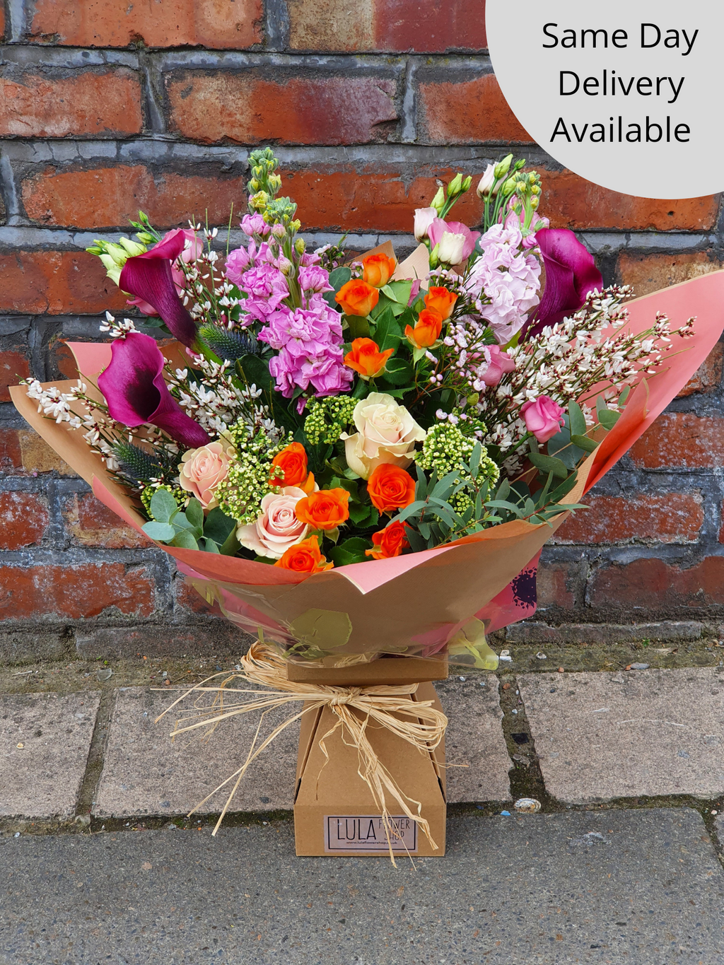 ECO COUNTRY GARDEN HAND TIE - Florist Choice